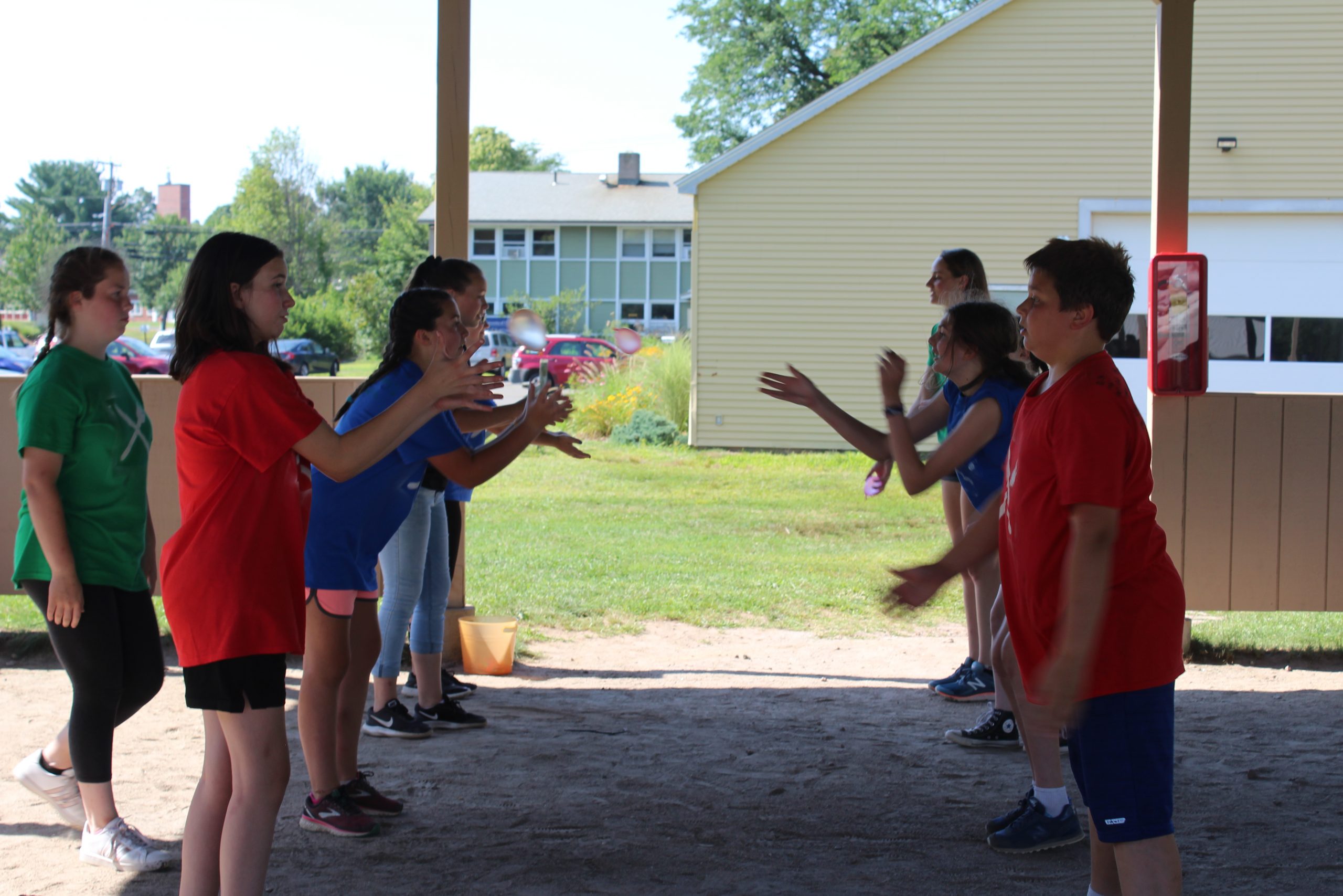 water balloon toss